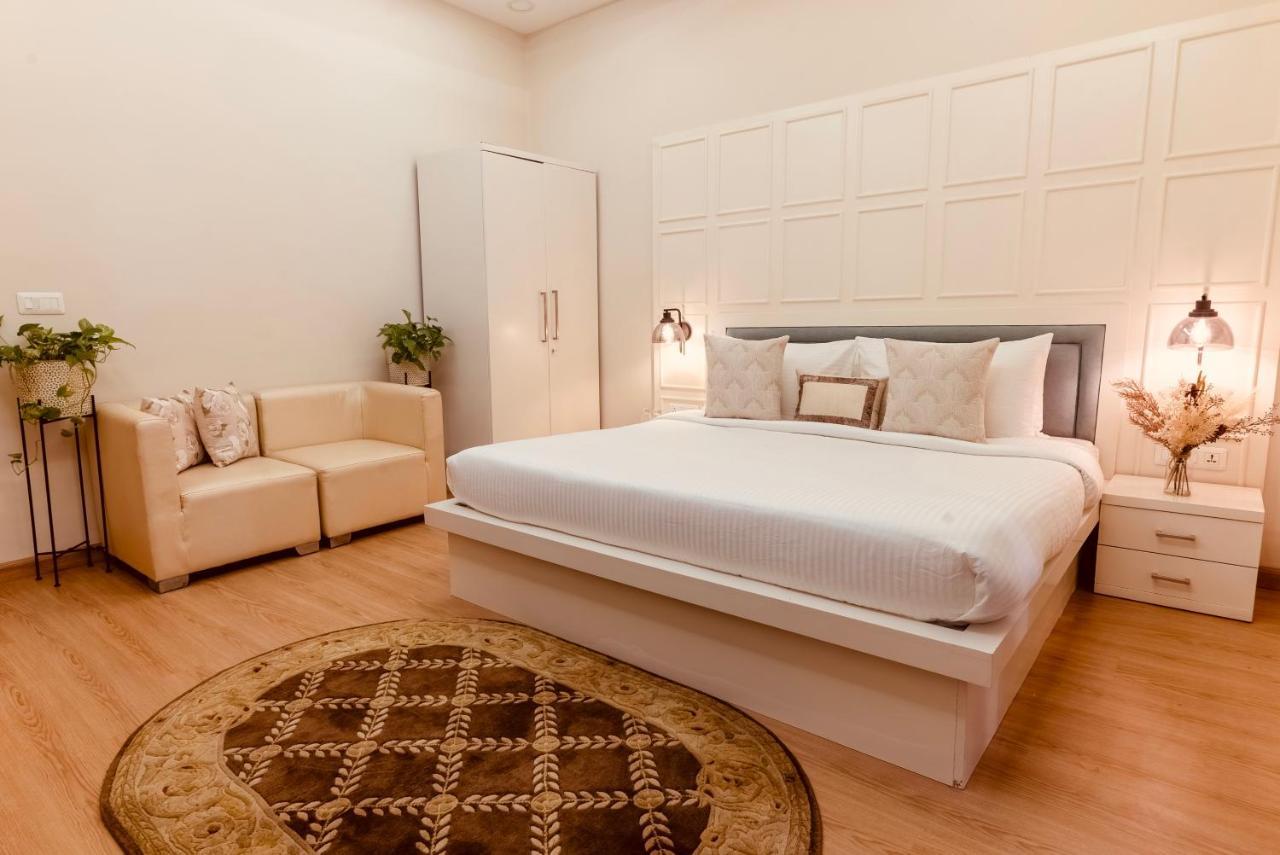 Silver Leaf Apartments Αμριτσάρ Εξωτερικό φωτογραφία