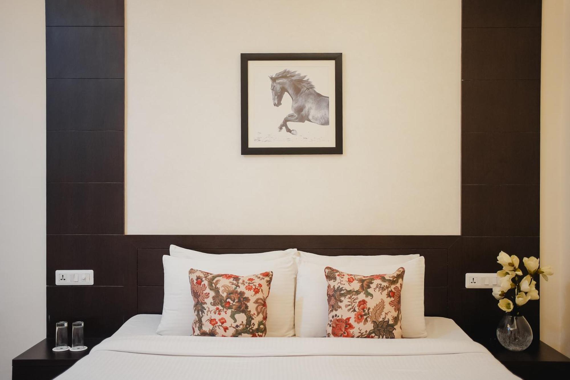 Silver Leaf Apartments Αμριτσάρ Εξωτερικό φωτογραφία